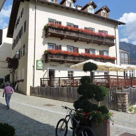 Gasthof Albergo Kreuzwirt Фіє Екстер'єр фото