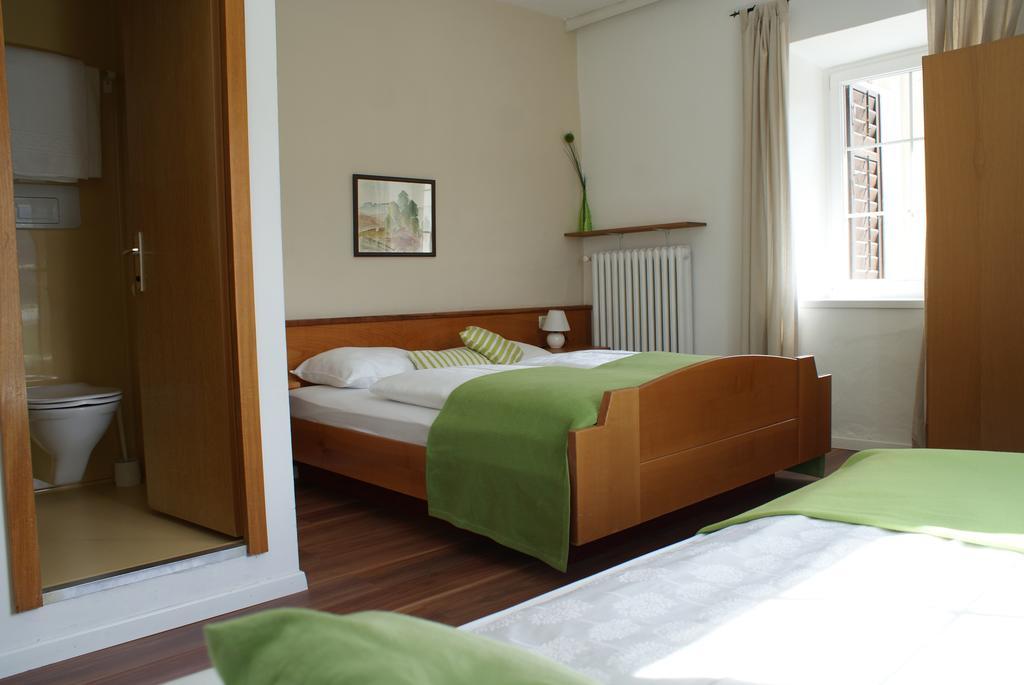 Gasthof Albergo Kreuzwirt Фіє Екстер'єр фото