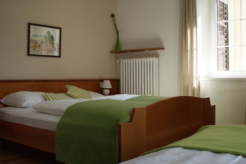Gasthof Albergo Kreuzwirt Фіє Екстер'єр фото