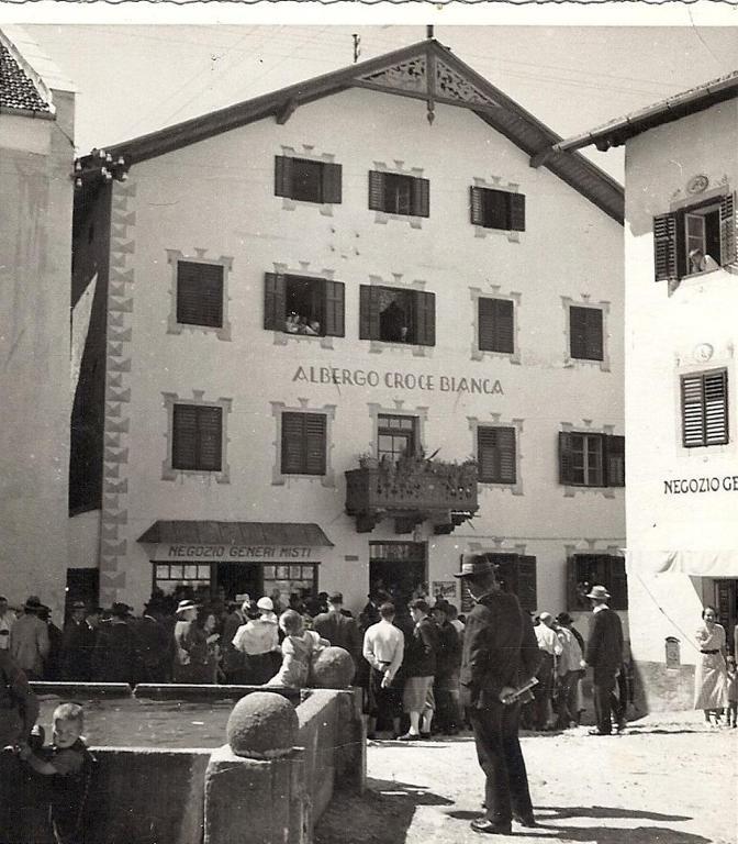 Gasthof Albergo Kreuzwirt Фіє Екстер'єр фото